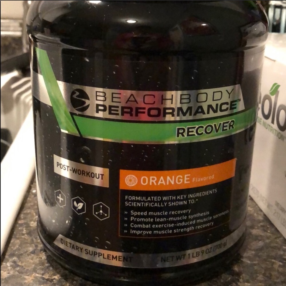 Beachbody Recovery drink